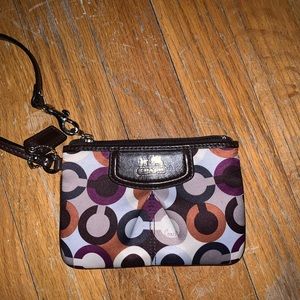 Groovy Coach Wrislet